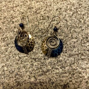Blue and metal earrings